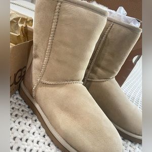 Ugg classic short boots
